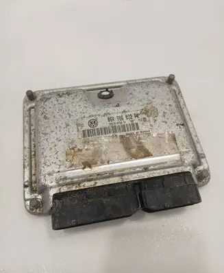 Volkswagen Jetta V Engine control unit/module 06A906032PK