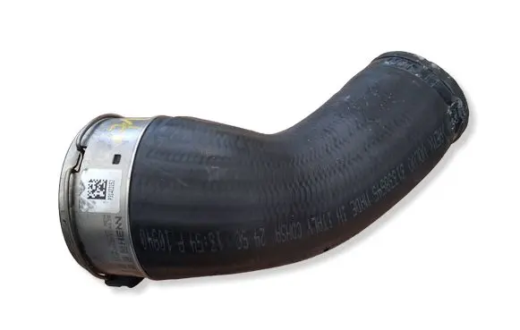 Volvo V60 Intercooler hose/pipe 31338545