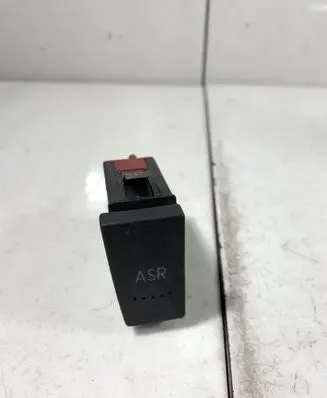 Traction control (ASR) switch