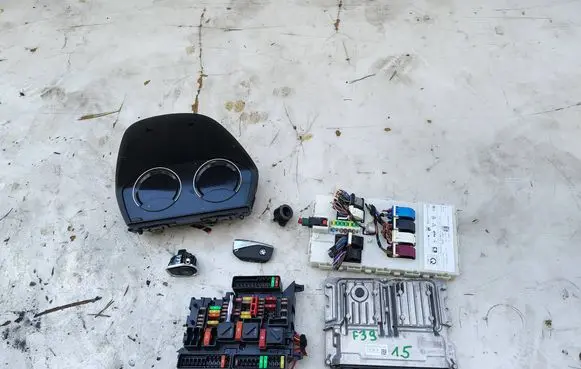 BMW X2 F39 Engine control unit/module 9452590