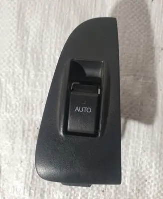 Toyota Avensis T250 Electric window control switch 7427105020 37080A