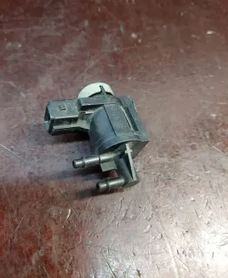 Audi A3 S3 8L Turbo solenoid valve 1J0906283A