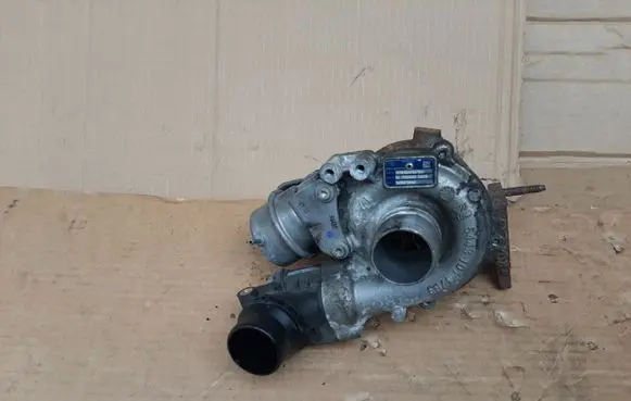 Mercedes-Benz C W205 Turbo 54389700001