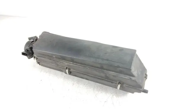 Mercedes-Benz E W211 Air filter box A6460900601