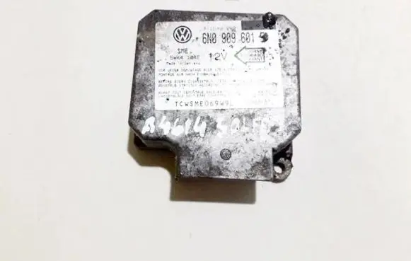 Volkswagen Golf III Airbag control unit/module 6n0909601 49940107