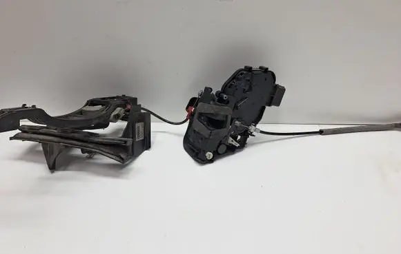 Ford S-MAX Rear door lock