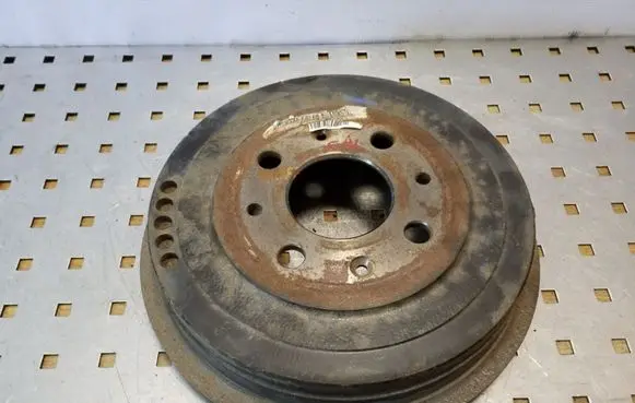 Fiat Grande Punto Drum brake (rear) 55701379