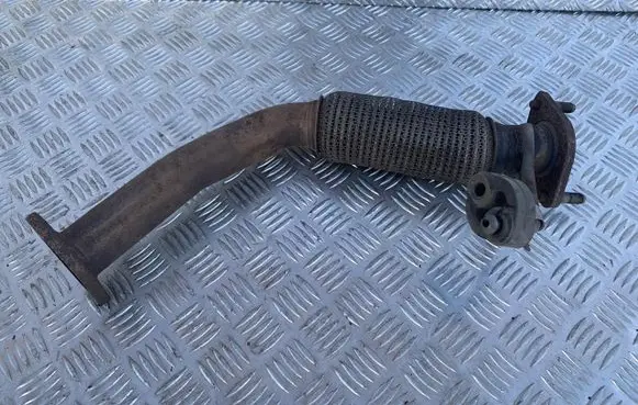 Hyundai i30 Exhaust gas pipe 