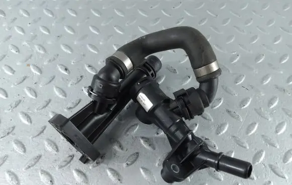 BMW 5 F10 F11 Engine coolant pipe/hose 7803751 11117803751