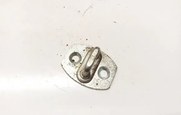 Toyota Avensis T250 Front door lock loop/hook striker 