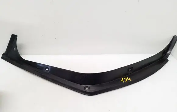 Mercedes-Benz C W204 Tailgate/trunk side cover trim A2046931533