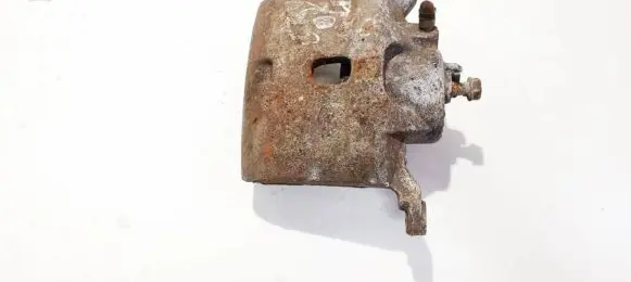 Honda CR-V Front brake caliper