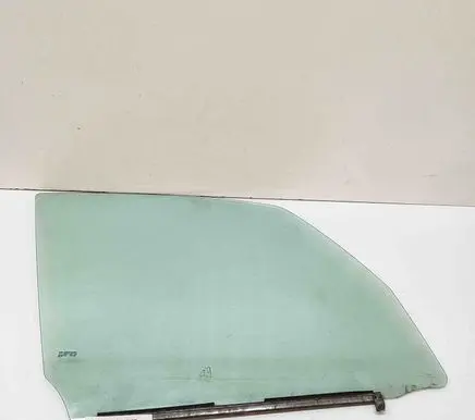 Suzuki SX4 Front door window glass four-door 8453179J00