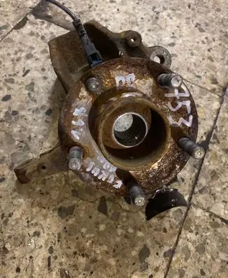 Ford Focus Front wheel hub