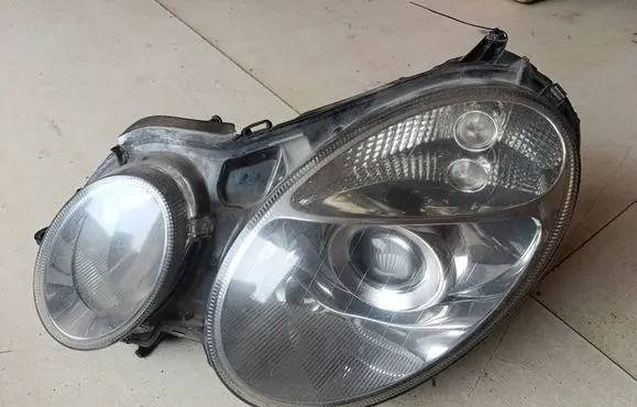Mercedes-Benz E W211 Headlight/headlamp