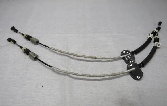 Ford Mondeo MK IV Gear shift cable linkage 8G917E395AA