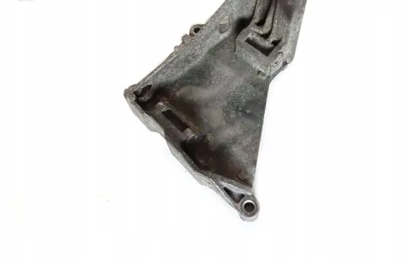 Volkswagen Transporter - Caravelle T5 Engine mounting bracket 03G199207G