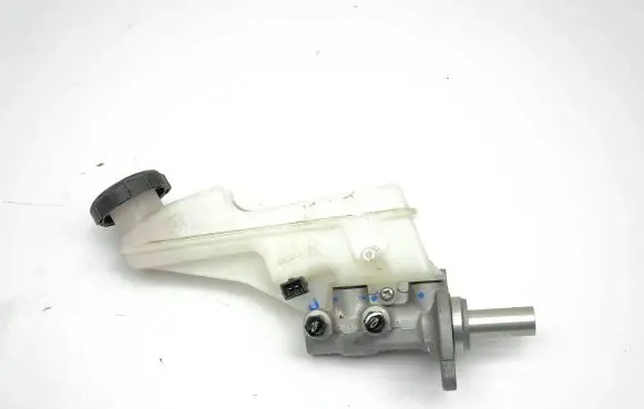 Hyundai i20 (BC3 BI3) Master brake cylinder