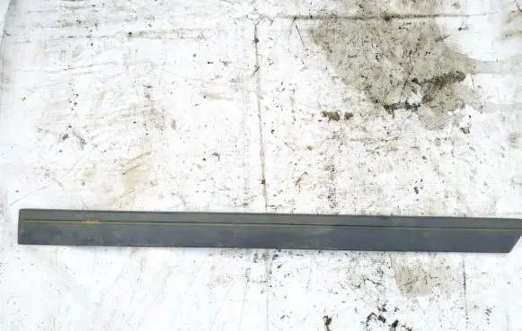 Renault Laguna I Front door trim (molding) 7700819258