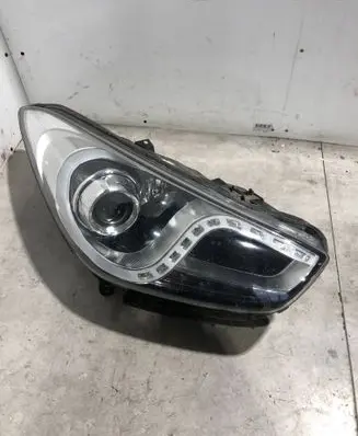 Hyundai i40 Headlight/headlamp 921023ZXXX 921023Z090 921023Z095
