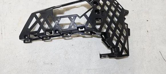 Volkswagen PASSAT B8 Front bumper mounting bracket 3G0807177