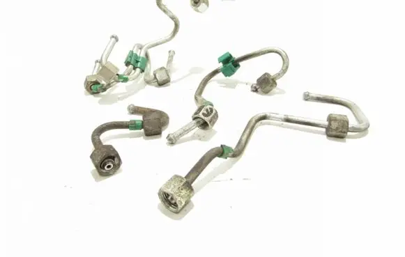 Renault Kangoo II Fuel injector supply line/pipe 