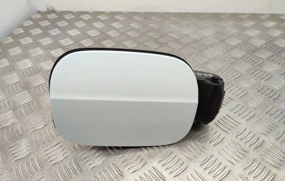 Skoda Octavia Mk3 (5E) Fuel tank cap 5E0809702B 5E0809702C