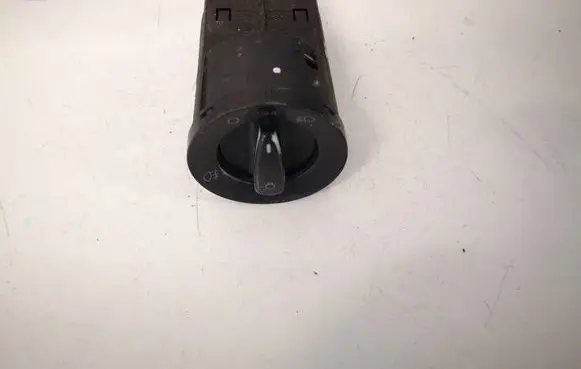 Volkswagen PASSAT B5.5 Light switch 1C0941531