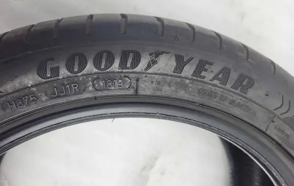 Audi A4 S4 B9 R16 summer tire 532429 5452000488220 529427
