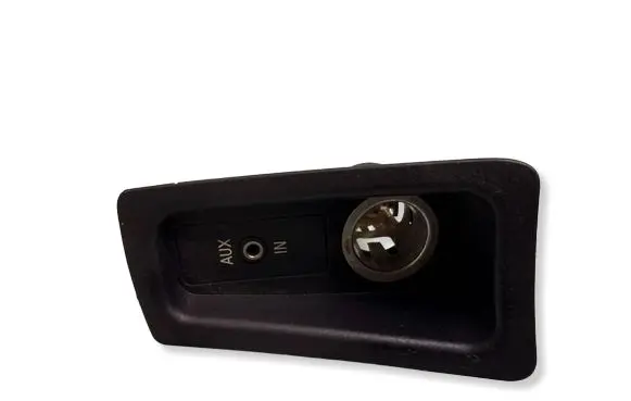 BMW 1 E81 E87 AUX in-socket connector 6930561 9110410