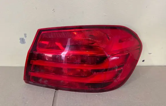 BMW 4 F32 F33 Rear/tail lights 7296100