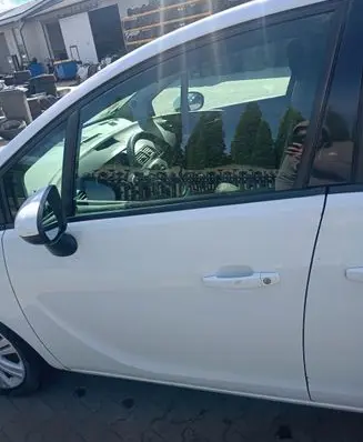 Opel Meriva B Sliding door window/glass 