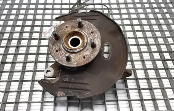 Honda Insight Front wheel hub spindle knuckle 