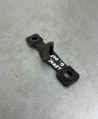 Seat Leon (5F) Loading door lock loop/hook striker 8V0827507D