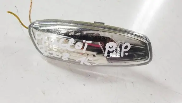 Peugeot 3008 I Front fender indicator light
