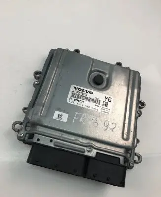 Volvo S60 Engine control unit/module ECU 31336983 0281018414