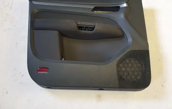 Volkswagen Touran I Front door card panel trim 1T1867011013