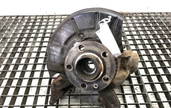 Seat Leon (1M) Front wheel hub spindle knuckle