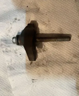 Dodge Nitro Fuel Injector clamp holder