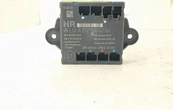 Mercedes-Benz C W204 Door control unit/module 2129004206 A2129004206