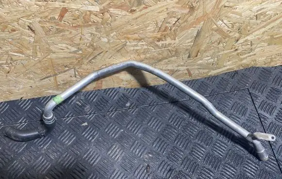 Mercedes-Benz C W204 Engine coolant pipe/hose A2048302496
