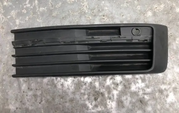 Volkswagen Multivan T6 Front bumper lower grill 7E5853684-BILI 7E5853684