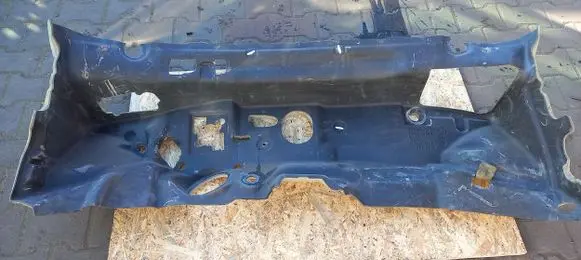 Engine bonnet/hood sound/heat insulation