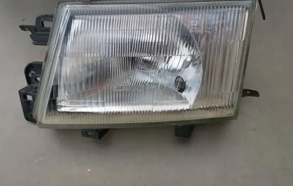 Subaru Forester SF Headlight/headlamp