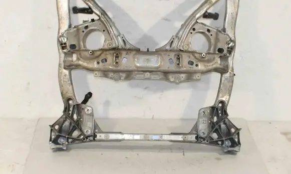 BMW 7 G11 G12 Front subframe 6861106