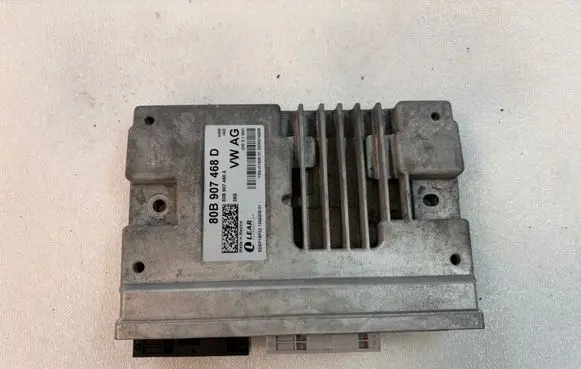 Audi A5 Gateway control module 80B907468D 80B907468A