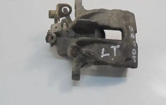 Volkswagen Transporter - Caravelle T4 Rear brake caliper