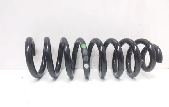 Mercedes-Benz C W205 Rear coil spring