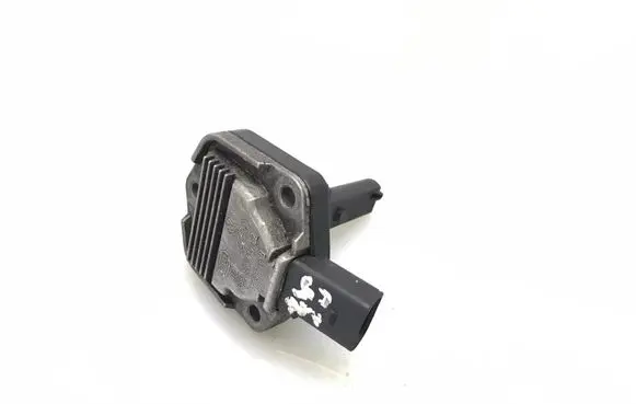 Audi A6 S6 C5 4B Oil level sensor 00807902