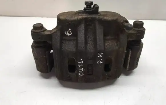 Mitsubishi Outlander Front brake caliper